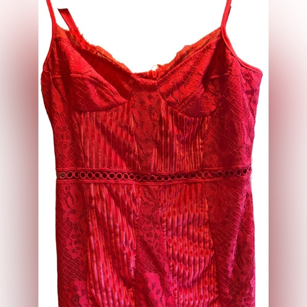 NWT PrettyLittleThing Red Lace & Velvet Mini Dress | Size 8 | NWT 💝 ❤️💕 - Picture 3 of 8